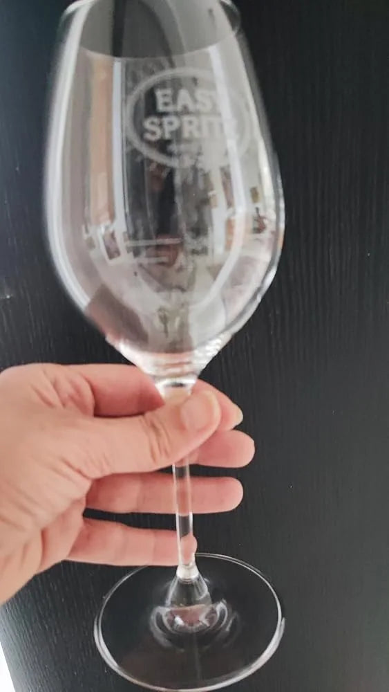 Kundenbild mit Detailansicht von EASY SPRITZ Glas und Gravur