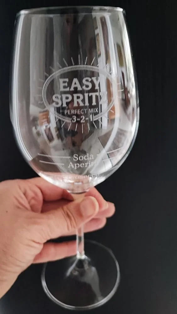 Kundenbild von Solarmann mit EASY SPRITZ Glas und sichtbarer Skala